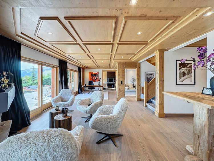 EXCLUSIVITÉ - Magnifique chalet avec vue panoramique SUR LA
PLAINE DU RHÔNE ET LES ALPES