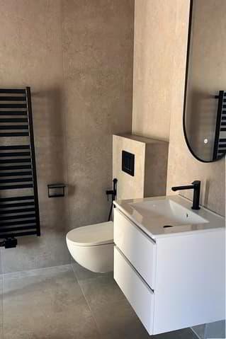 Maison moderne entièrement rénovée
