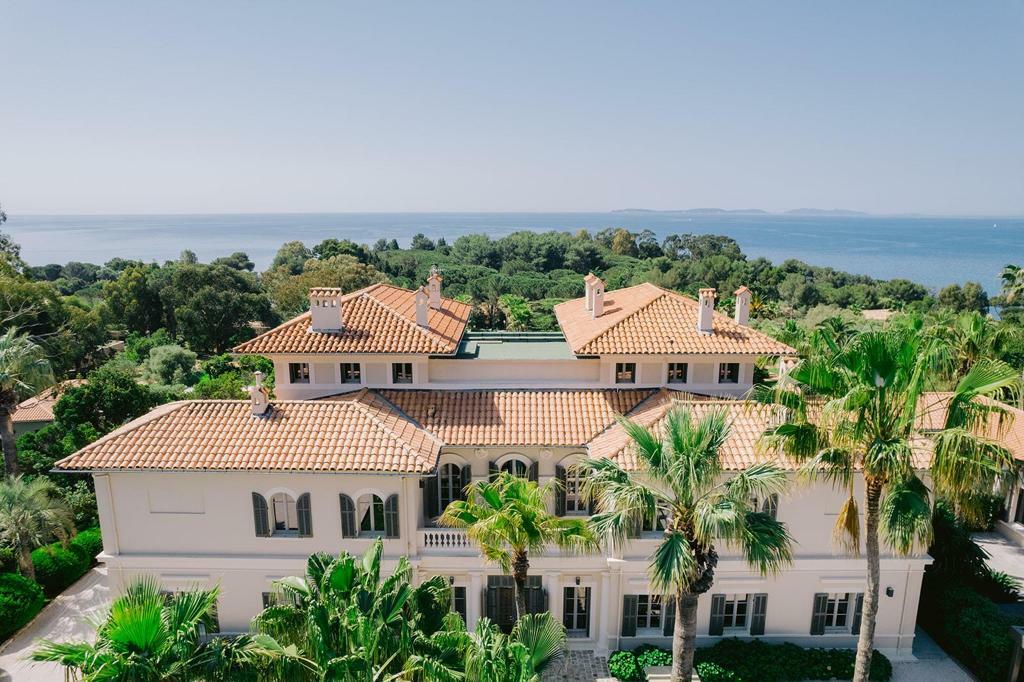 VILLA "THE ELEVEN"