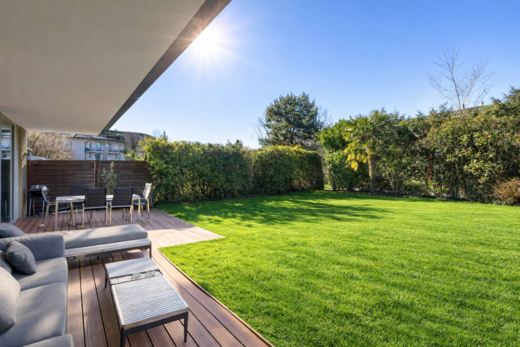 Magnifique villa contiguë située dans un quartier résidentiel calme et sécurisé !