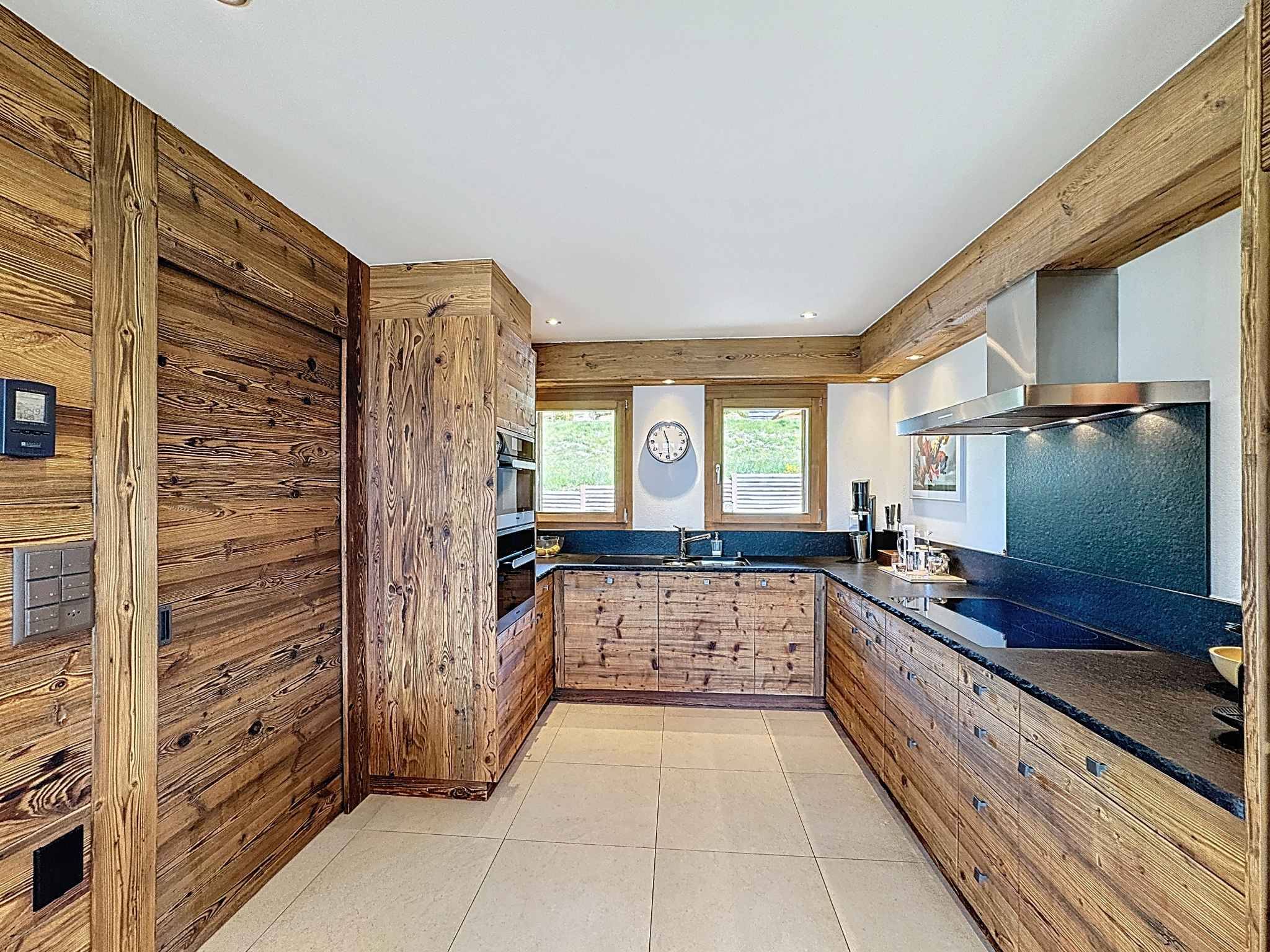 Magnifique chalet en vieux bois avec vue panoramique