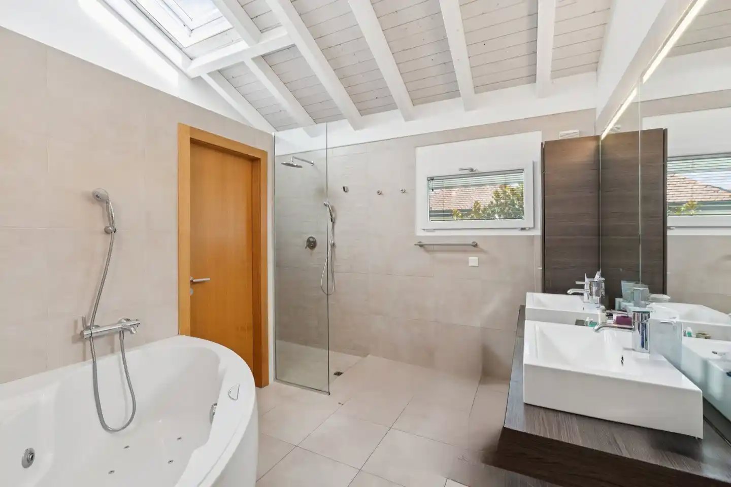 California Dream Property in Coppet