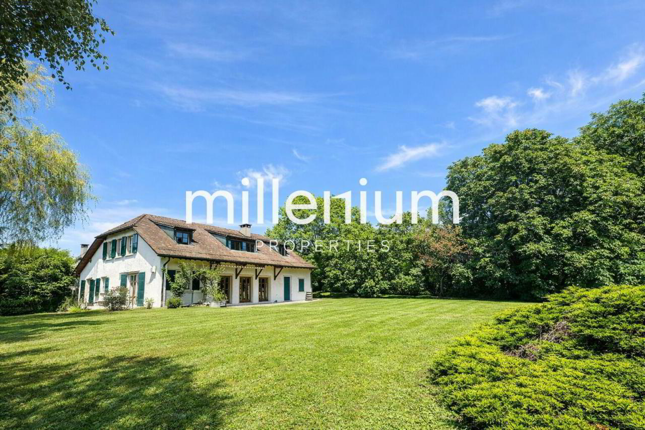Villa de maitre au cœur de la campagne Genevoise.