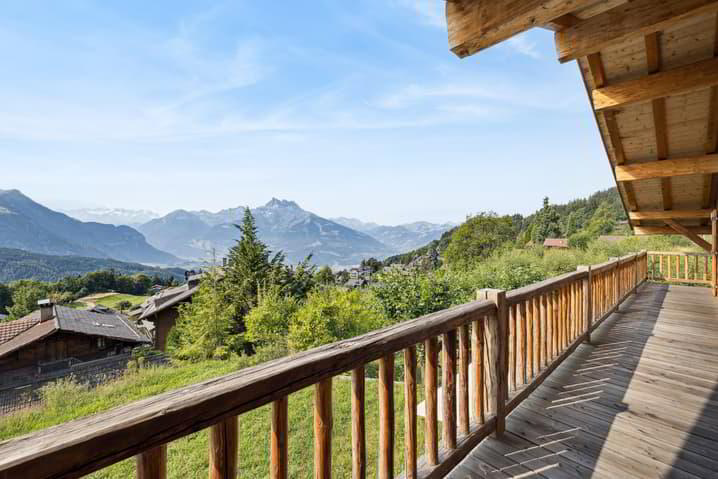 Elegantes Familienchalet mit Panoramablick & Terrassengarten