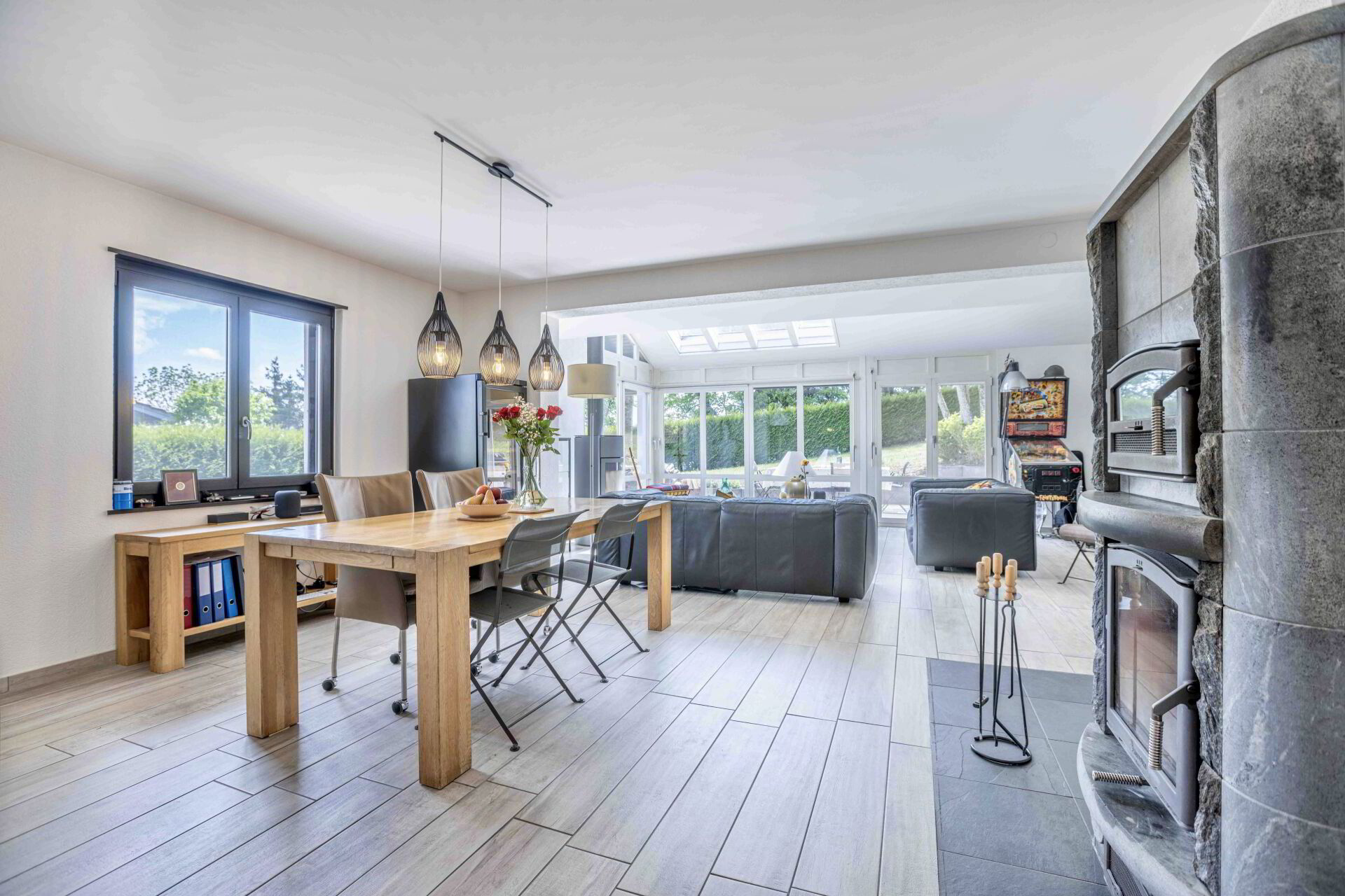 Magnifique villa individuelle de 4 pièces 1/2 avec studio indépendant sur très belle parcelle de 1'240 m2