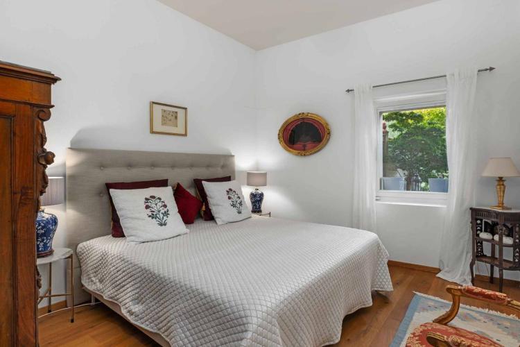 Propriété au confort contemporain – 4 suites, luxe et histoire