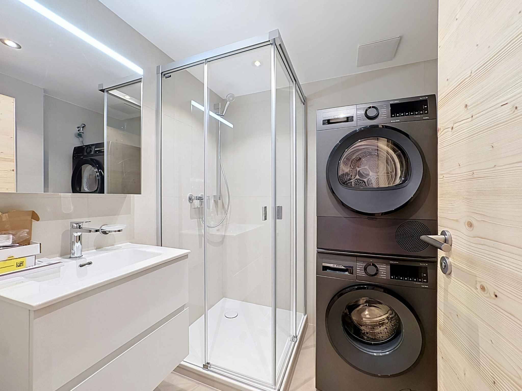 RARE - Au coeur de la station, appartement neuf de 4.5 pièces avec vue
