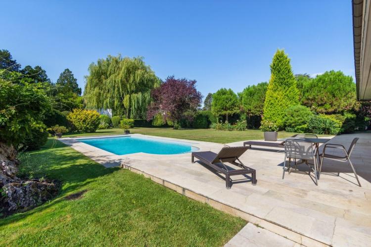 House for sale, Vessy, environnement résidentiel de villas (Veyrier, Switzerland)