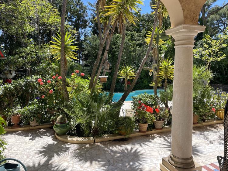CAP MARTIN - SUPERBE VILLA - 5 PIÈCES