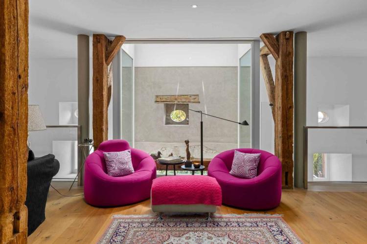Propriété au confort contemporain – 4 suites, luxe et histoire