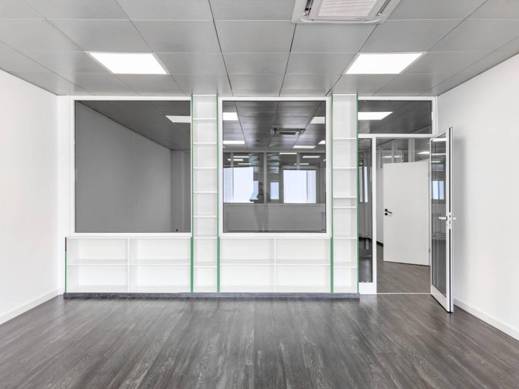 Surface de bureaux/ateliers de 337m2 à Satigny
