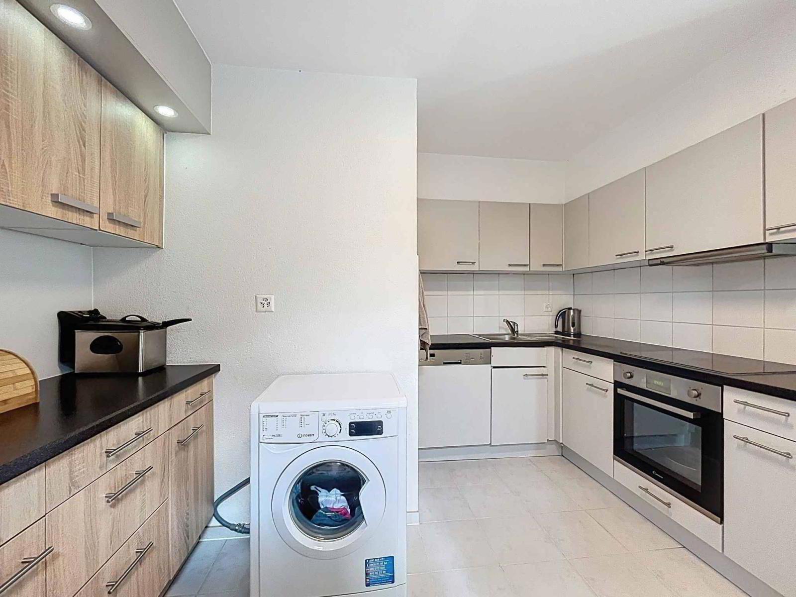 IMMEUBLE DE RENDEMENT AVEC LOCAL COMMERCIAL ET APPARTEMENTS