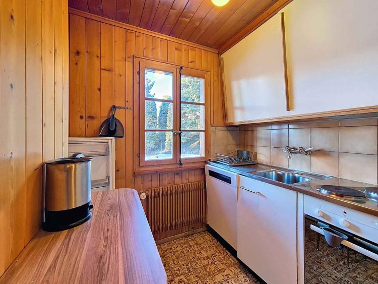 CHARMANT CHALET DE 7.5 PIÈCES AVEC POTENTIEL proche du centre de Crans