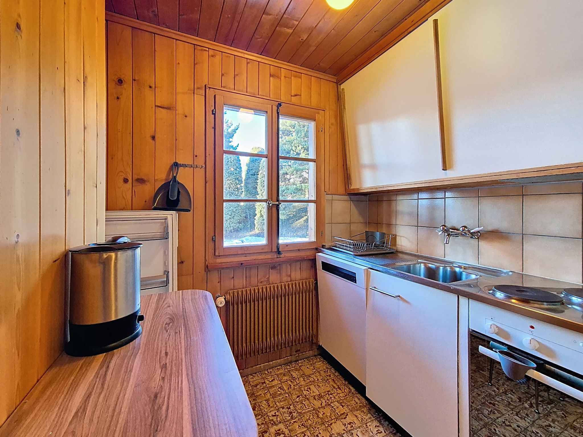 CHARMANT CHALET DE 7.5 PIÈCES AVEC POTENTIEL proche du centre de Crans