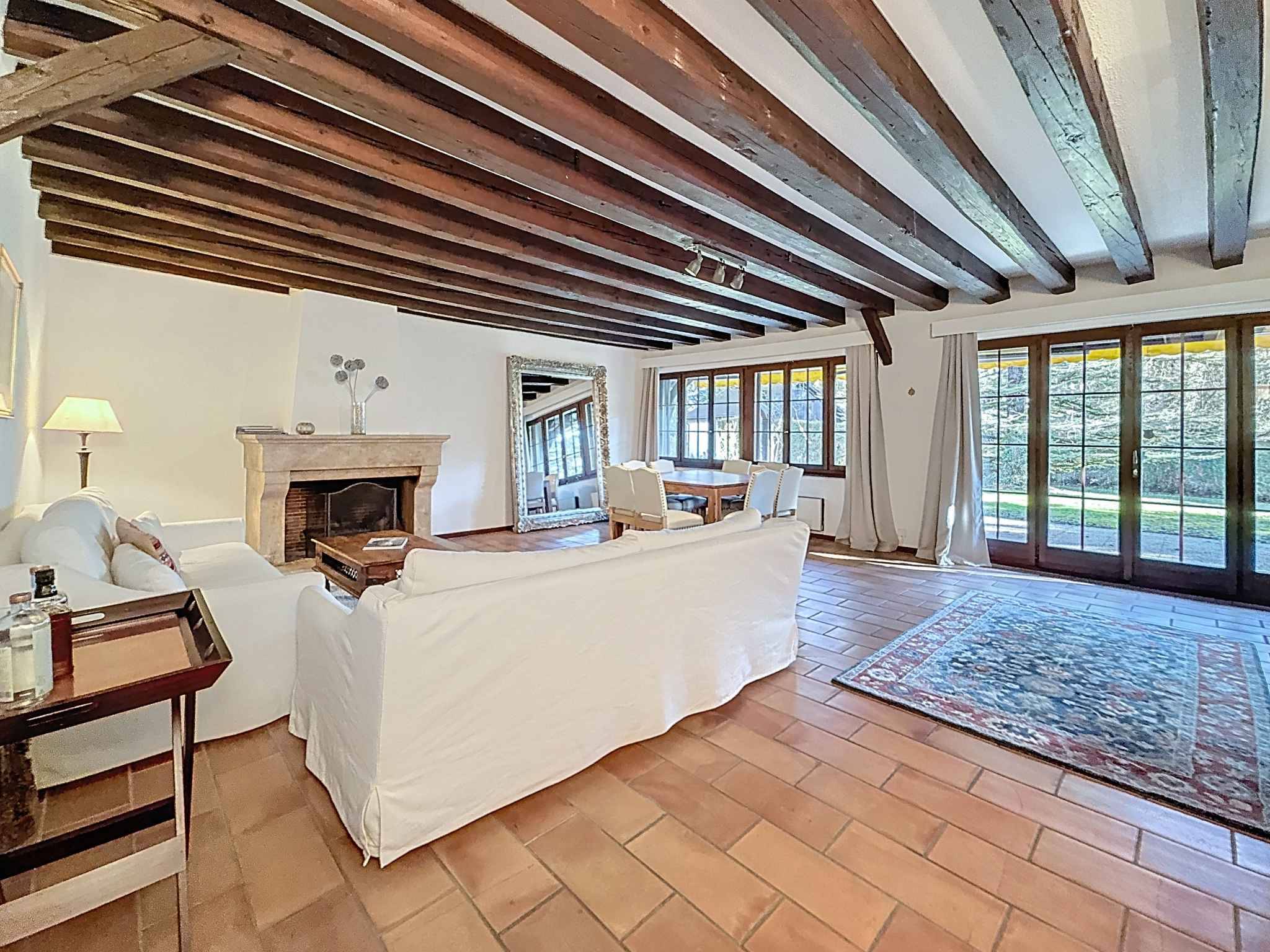 CO-EXCLUSIVITE ! Magnifique propriété de caractère proche de Nyon
