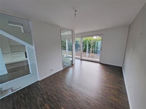 Neue THPE-Doppelhaushälfte mit 125 m² + Erdgeschoss