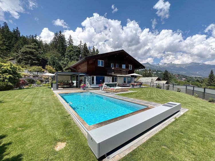 MAGNIFIQUE PROPRIÉTÉ AVEC DÉPENDANCE (MAZOT) ET PISCINE EXTERIEURE