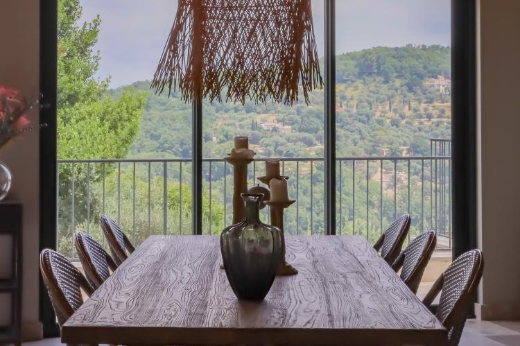 CHATEAUNEUF DE GRASSE - SUBLIME VILLA RÉNOVÉE