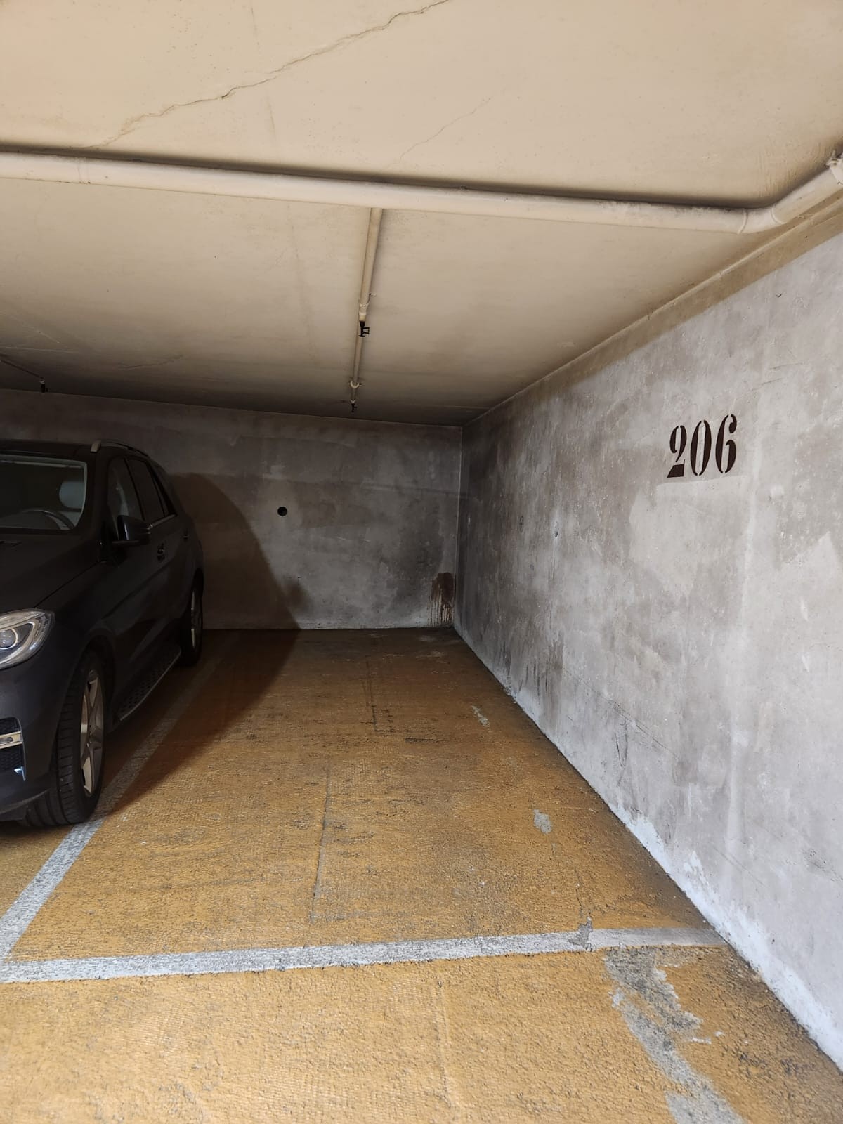 LES ACANTHES - PARKING CARRE D’OR