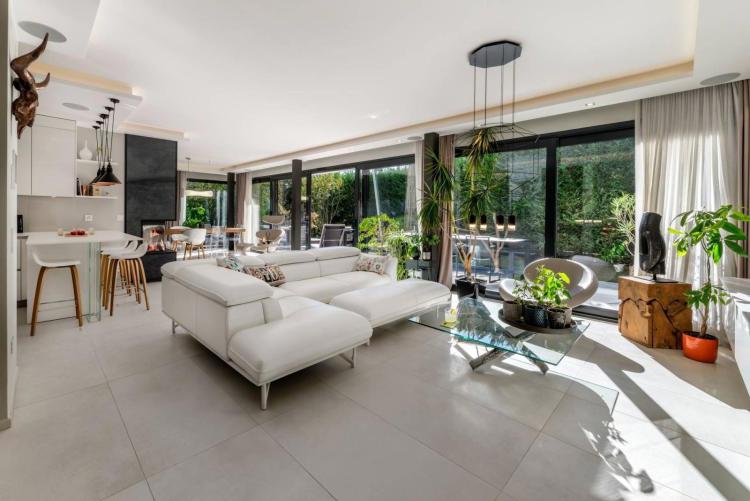 Superbe villa contemporaine très haut de gamme, Minergie. En exclusivité !