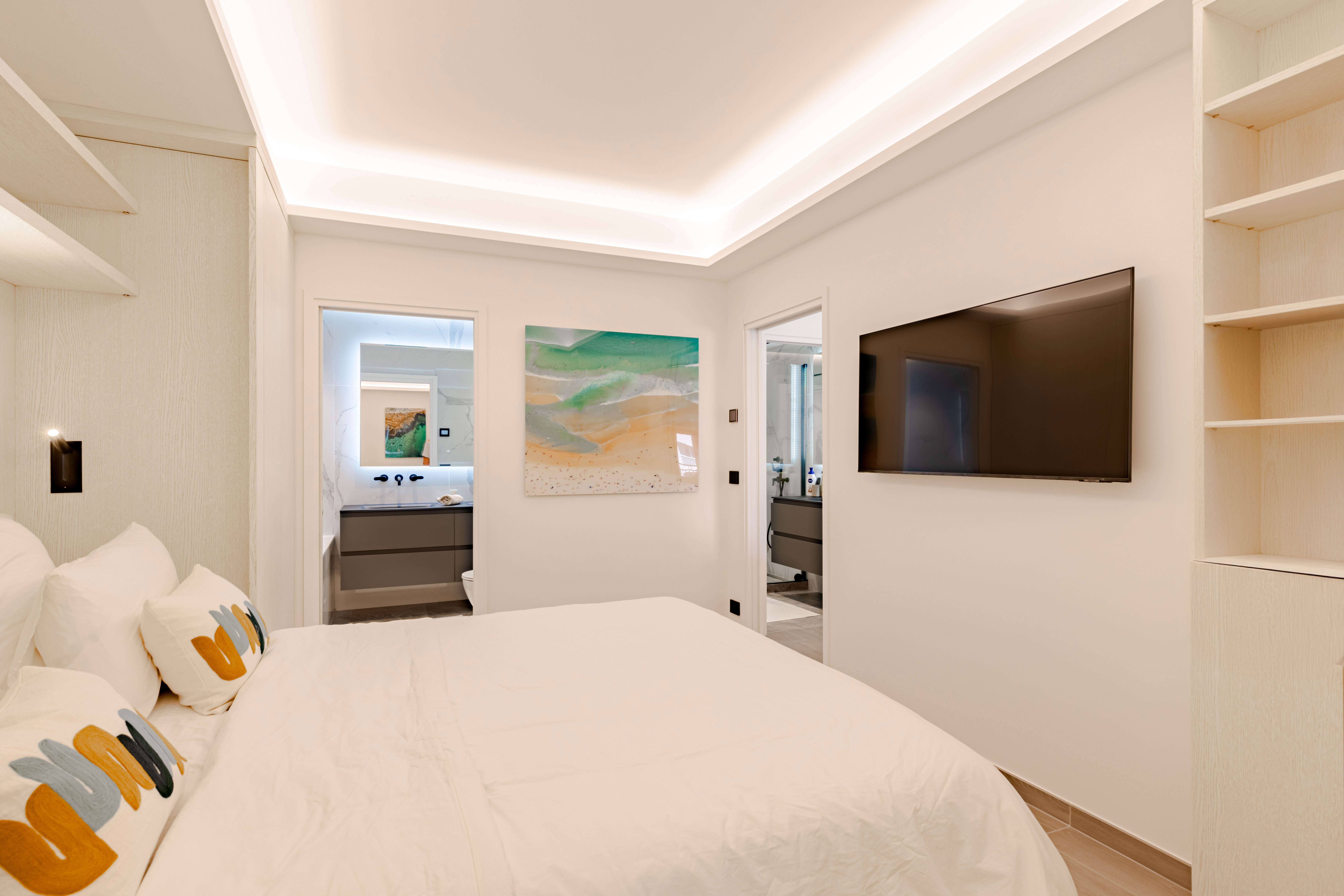 SOMPTUEUX 2 PIÈCES RENOVE & DÉCORÉ AVEC ÉLÉGANCE