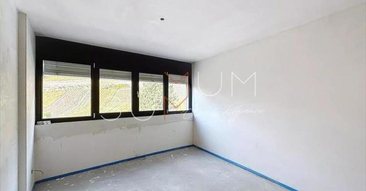 pUryb_lookmove_235136345_7.jpg