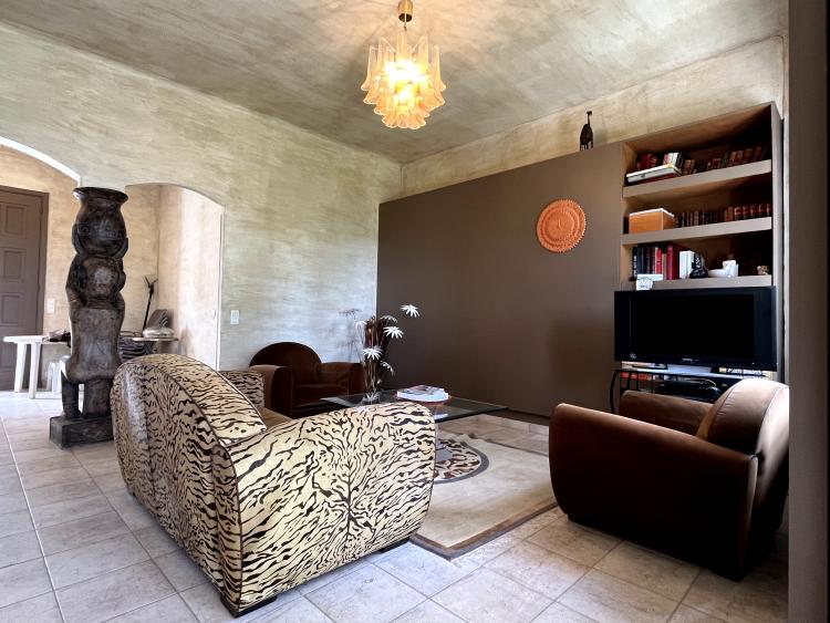 CAP D'ANTIBES - PREMIERE LIGNE - BAISSE DE PRIX - VILLA DANS DOMAINE SECURISÉ DU CAP