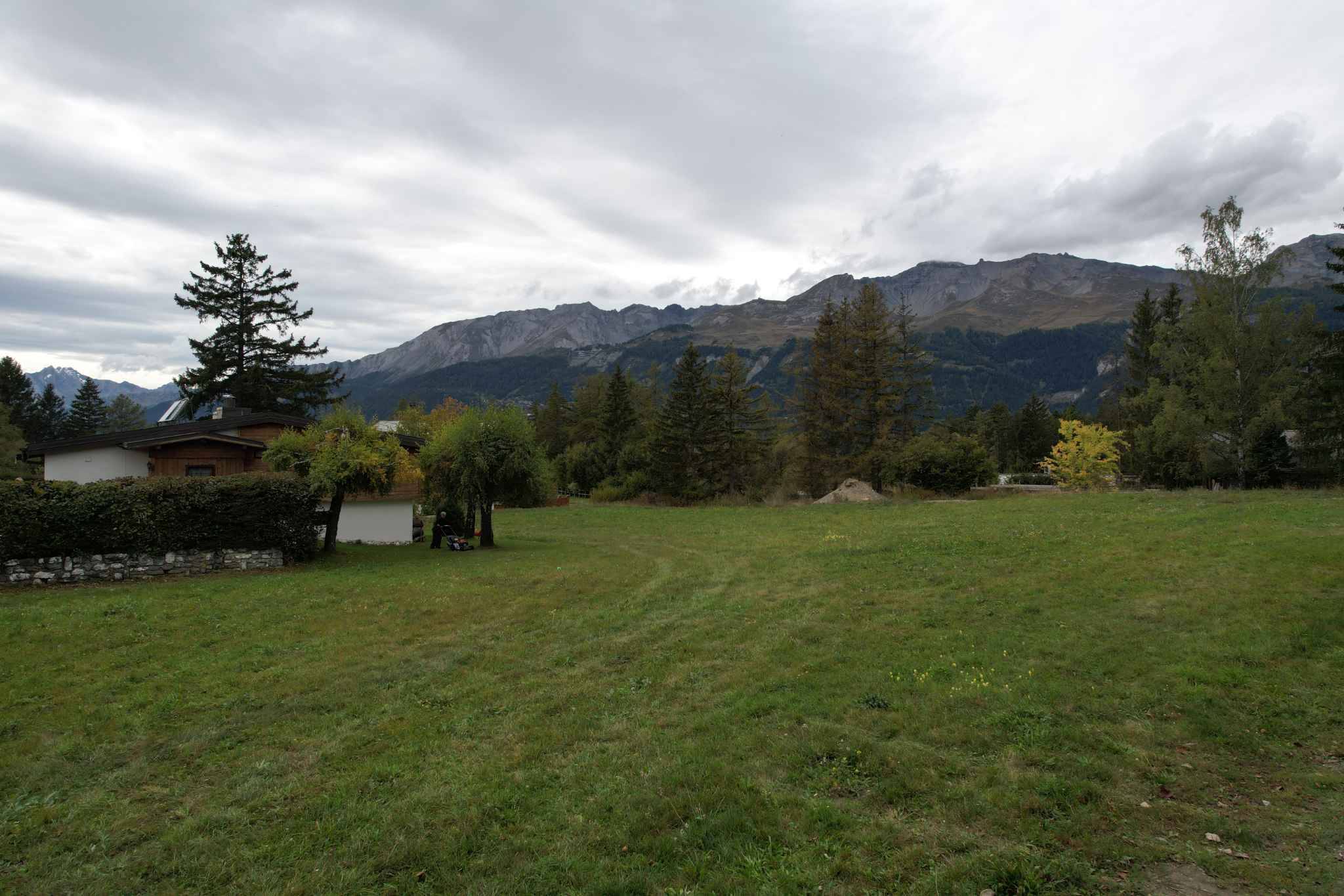 Magnifique terrain constructible dans quartier recherché