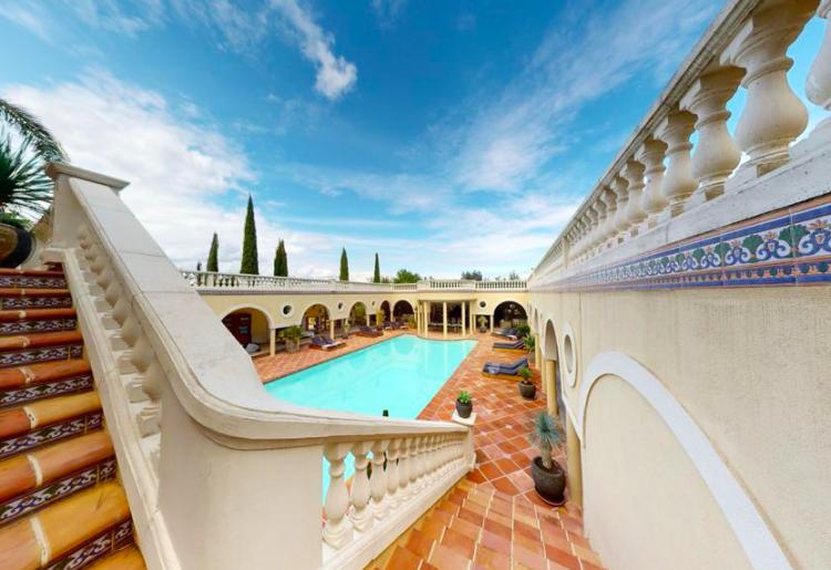 VILLA AMBER