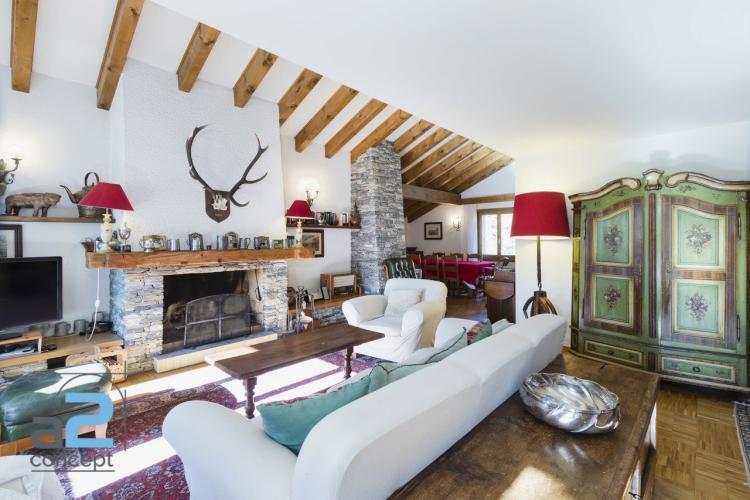 Chalet 8.5 pièces