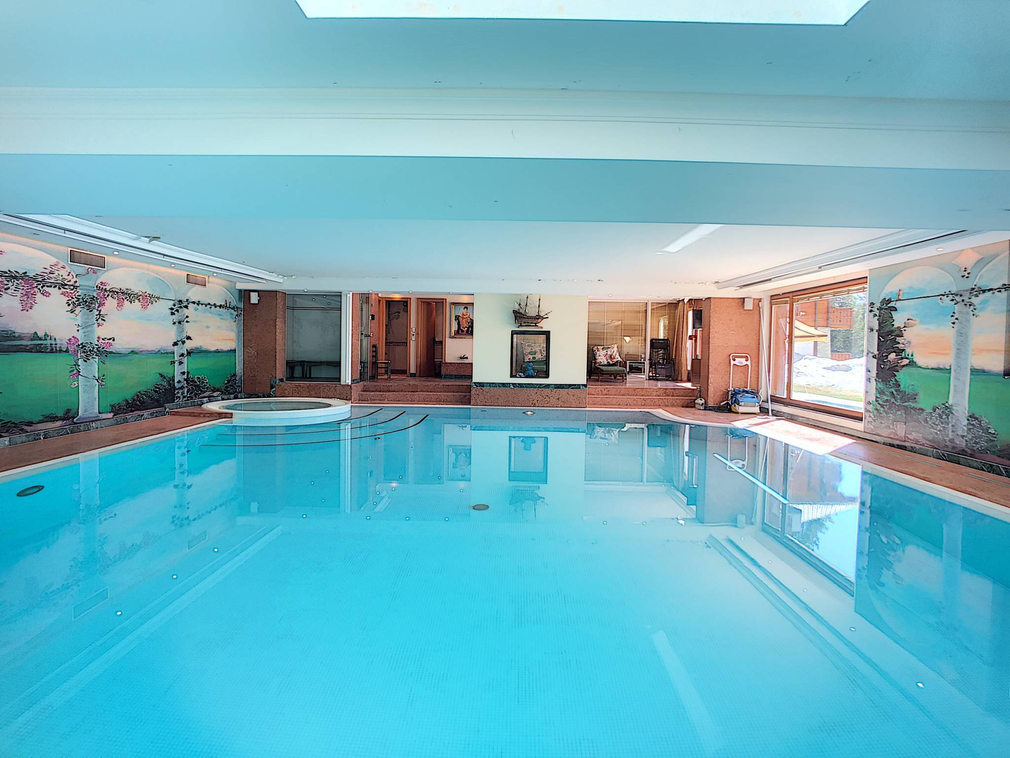 Appartement d'exception avec piscine privée intérieure et appartement de 3 pcs