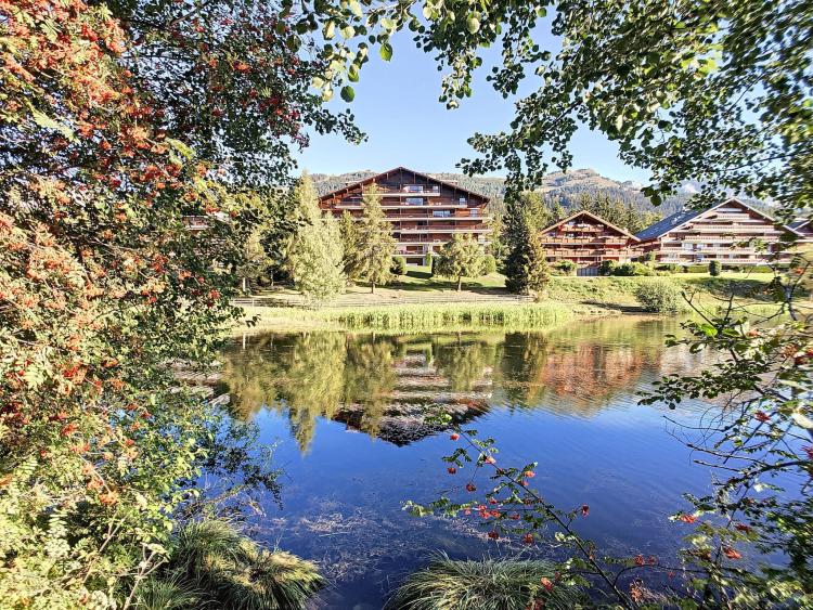 Superbe 3 pièces face au lac de la Moubra + chambre de service
