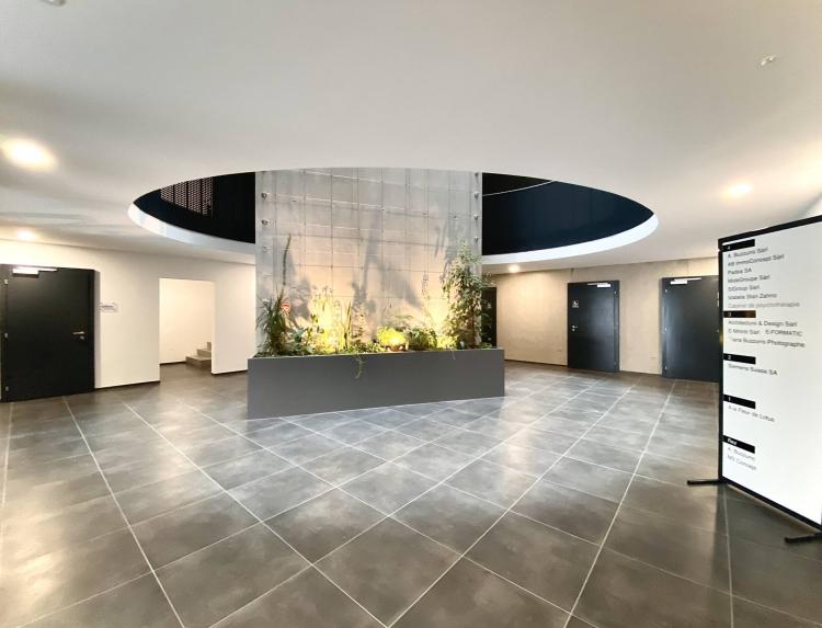 Atelier, laboratoire, locaux neufs de 300 m2 à louer