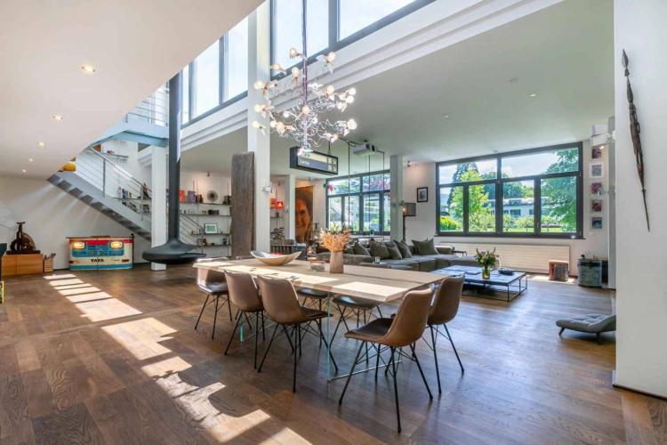 Loft urbain et contemporain, rare à la vente !