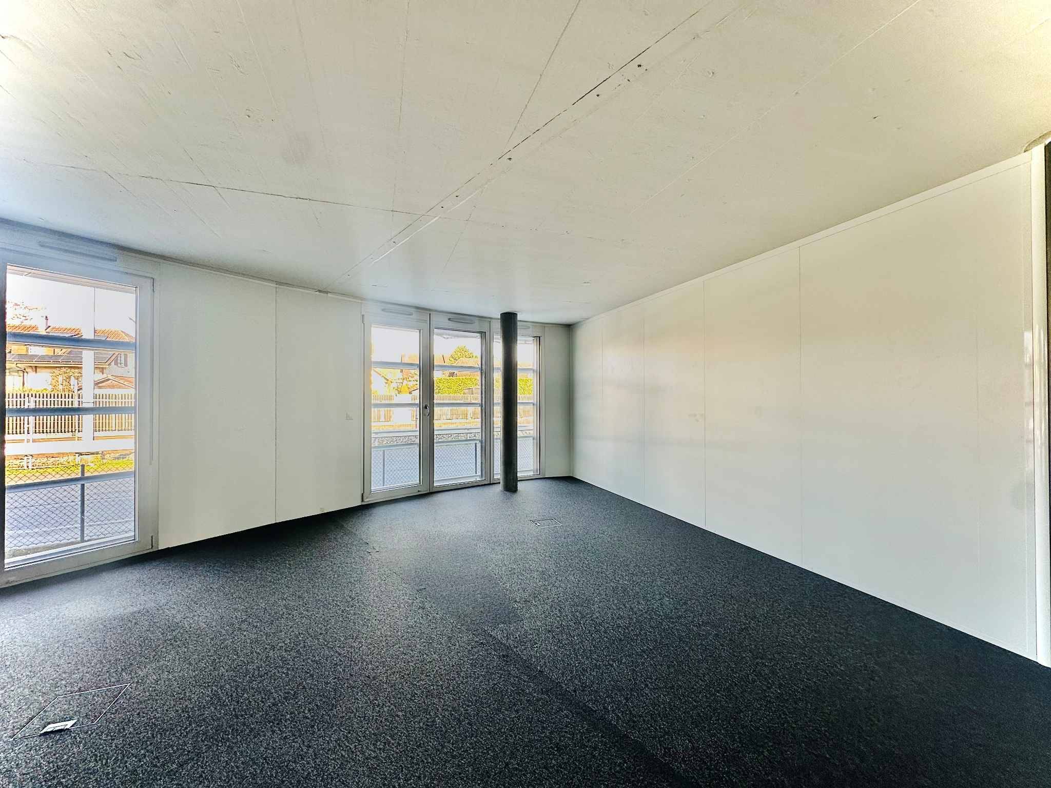Bureaux, locaux de 450 m2 à louer