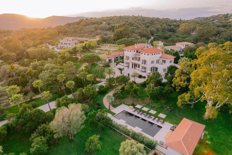 VILLA "THE ELEVEN"