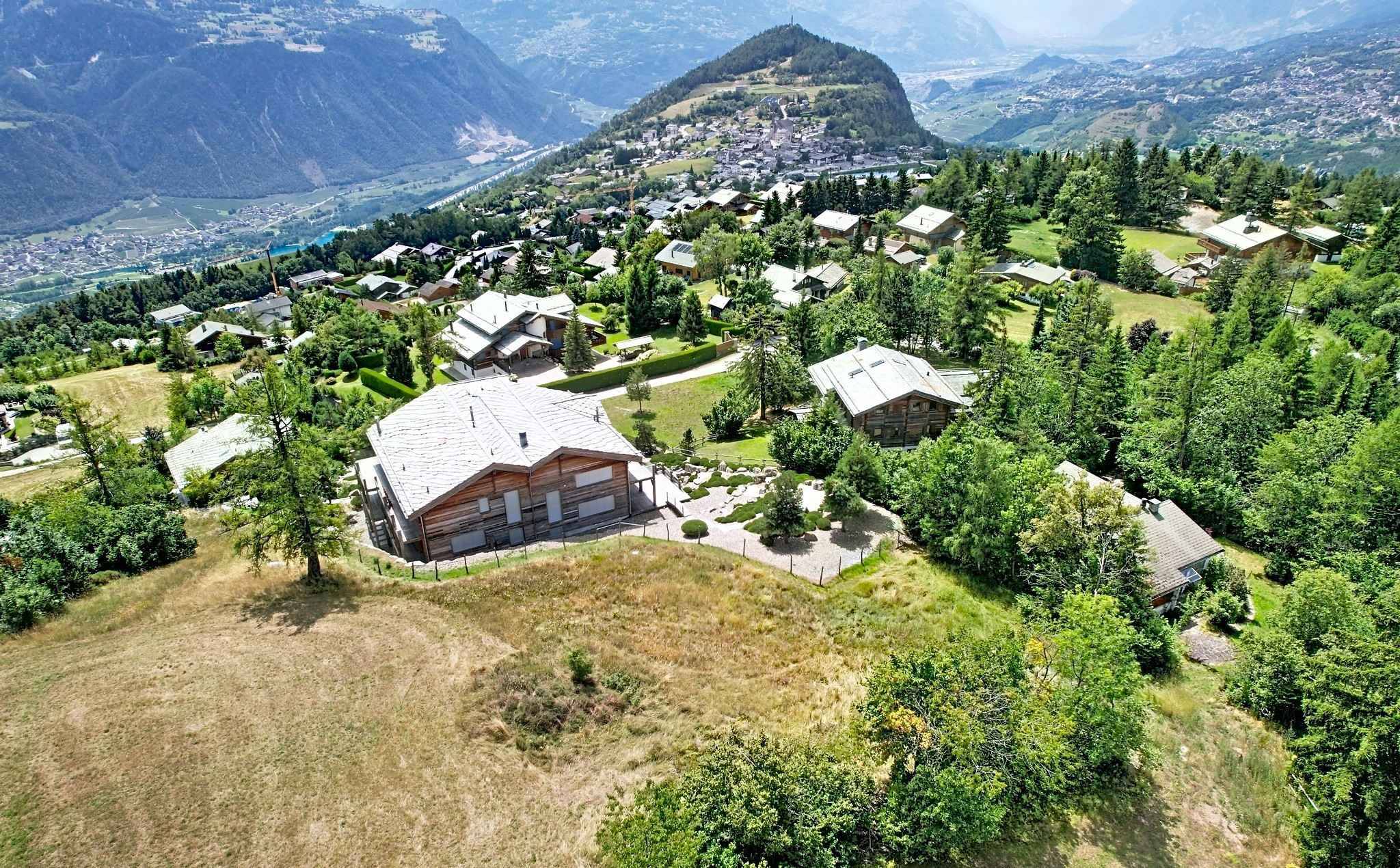 Parcelle d'exception avec permis de construire en force