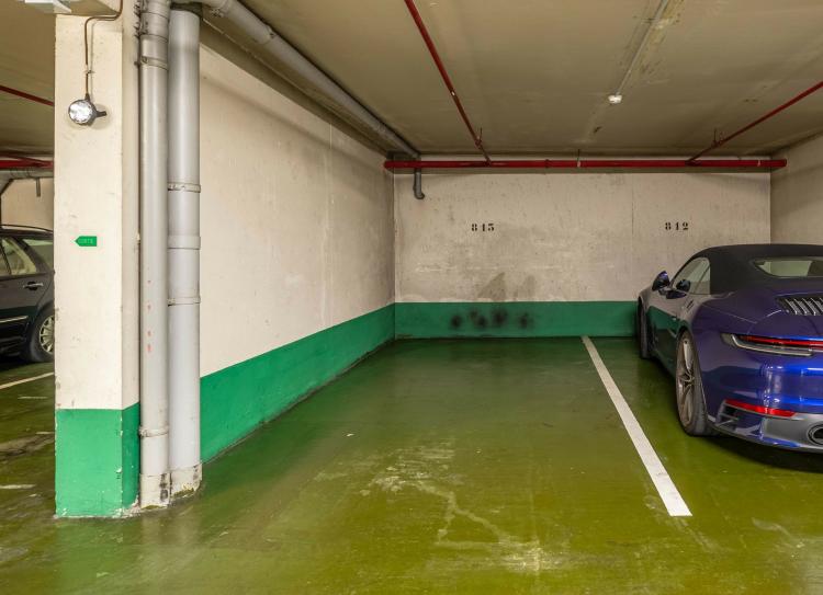 Ligures : Studio Entièrement Rénové avec Vue Mer Panoramique, Cave et Parking