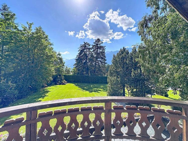 Splendide chalet avec son mazot sur une magnifique parcelle