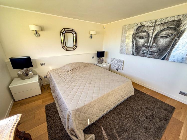 Èze Bord de Mer – Villa contemporaine aux lignes raffinées et panorama infini
