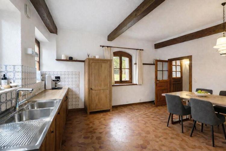 Maison de charme avec jardin arboré à Collex