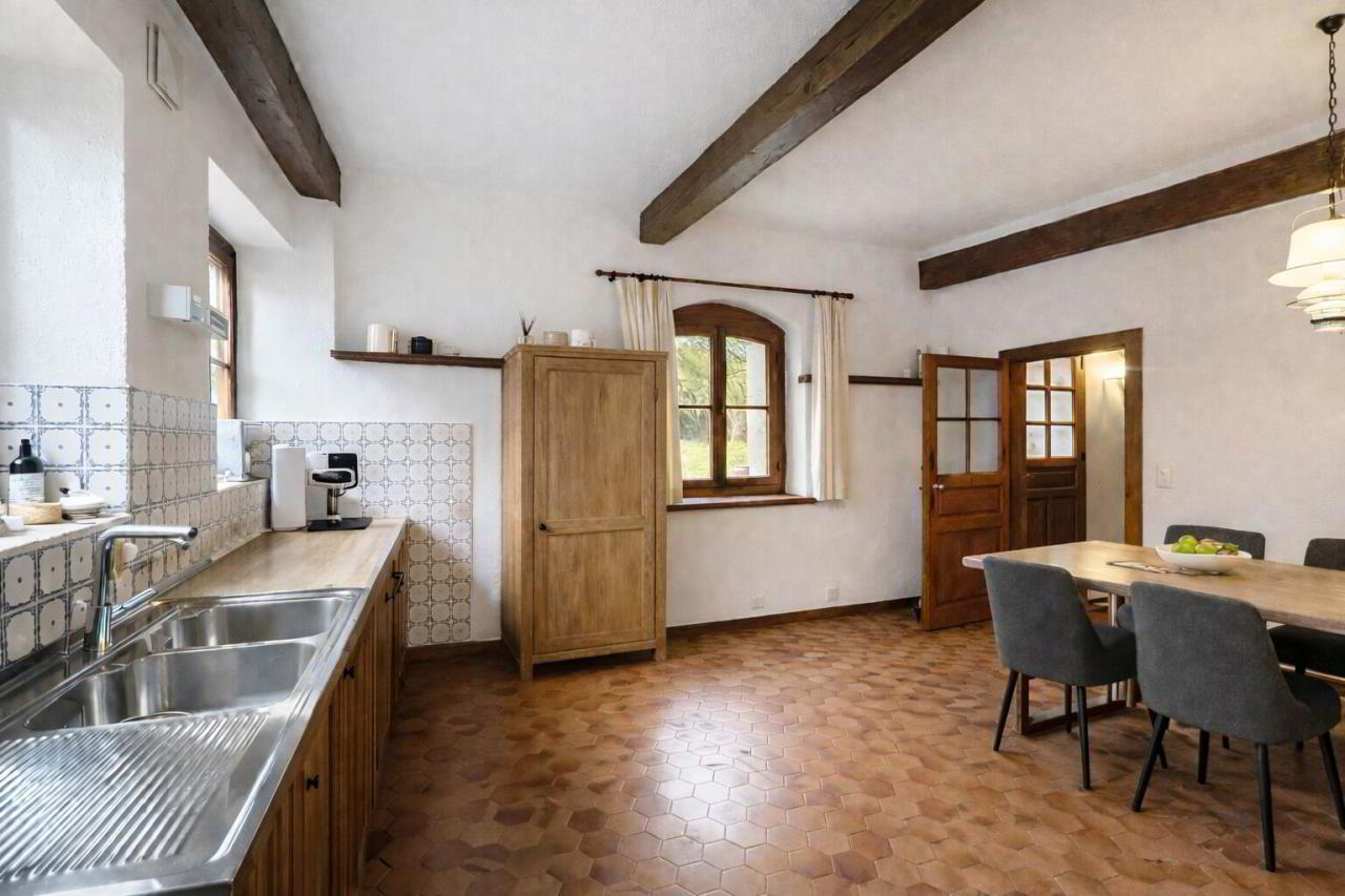 Maison de charme avec jardin arboré à Collex