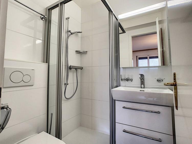 Superbe 3 pièces face au lac de la Moubra + chambre de service