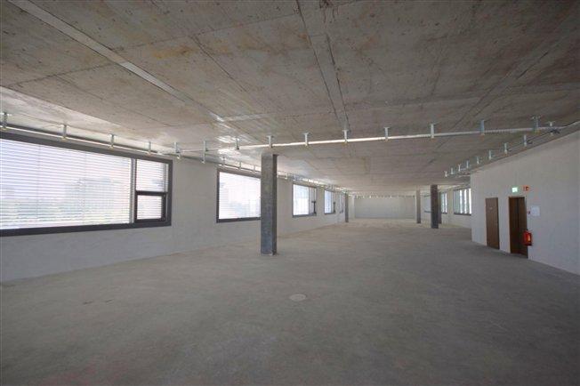250 m2 Geschäftsfläche im neuen Projekt Atrium Park