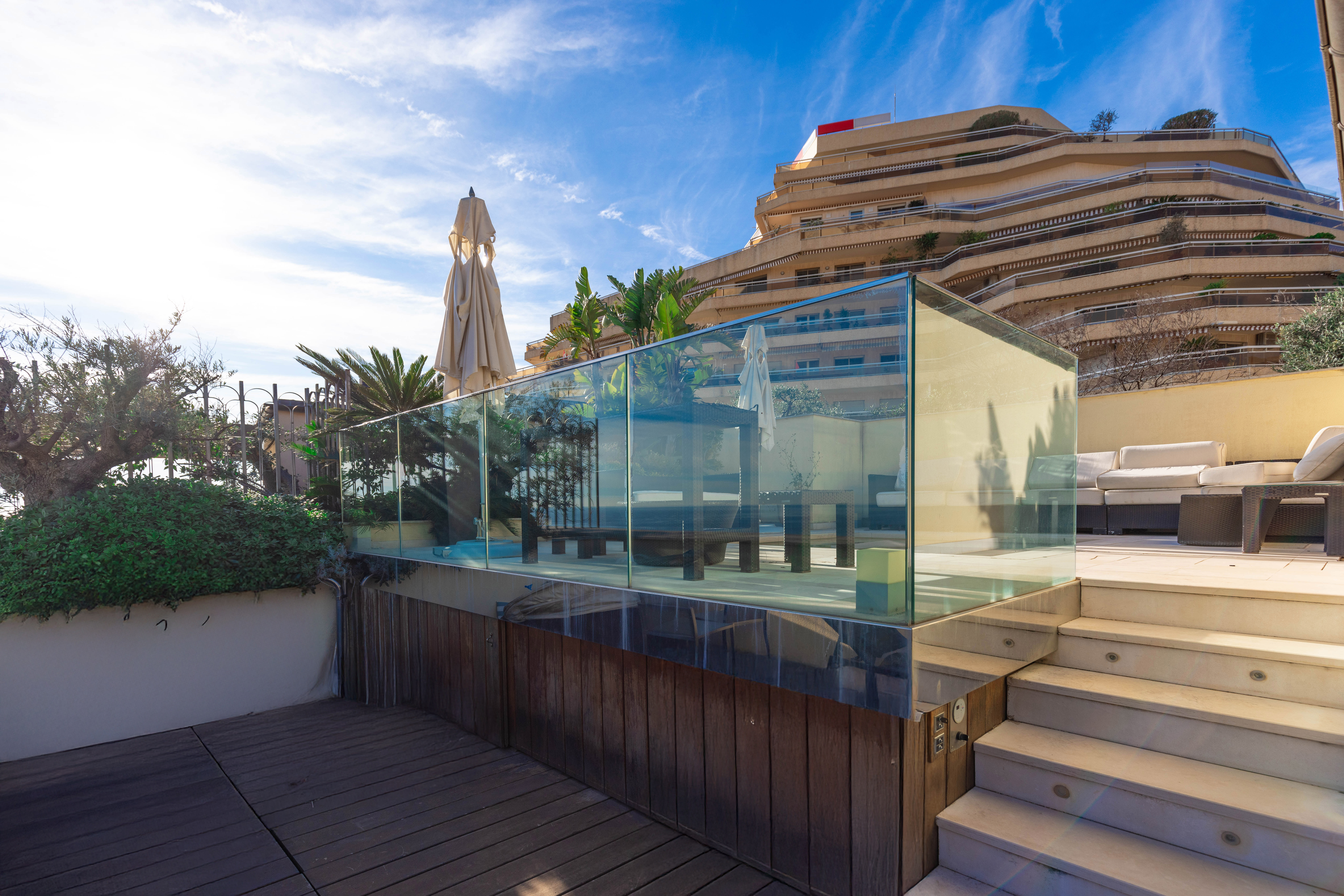 MAGNIFIQUE PENTHOUSE VUE MER