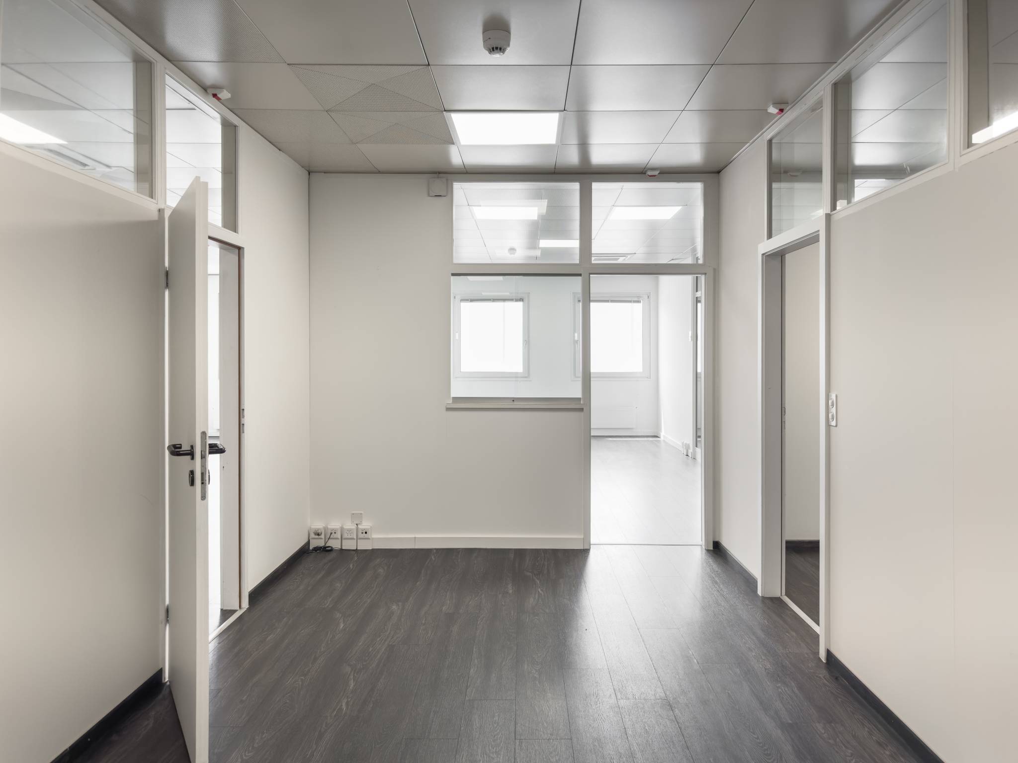 Surface de bureaux/ateliers de 337m2 à Satigny