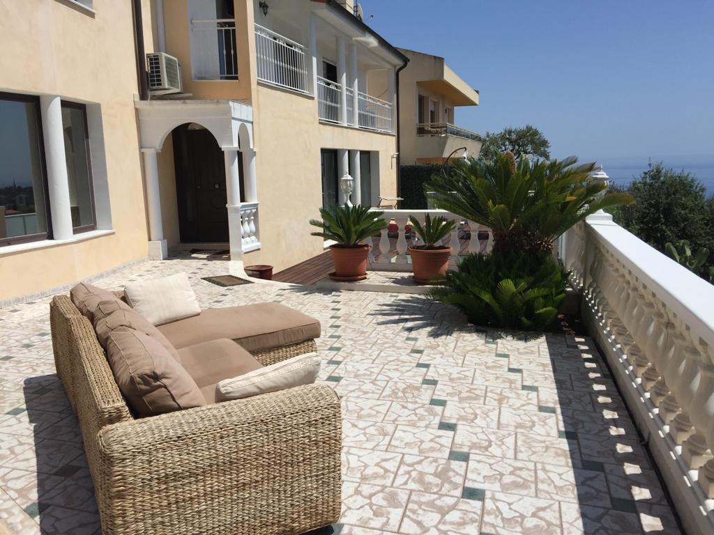ROQUEBRUNE-CAP-MARTIN- VUE PANORAMIQUE - VILLA - 3 BEDROOM