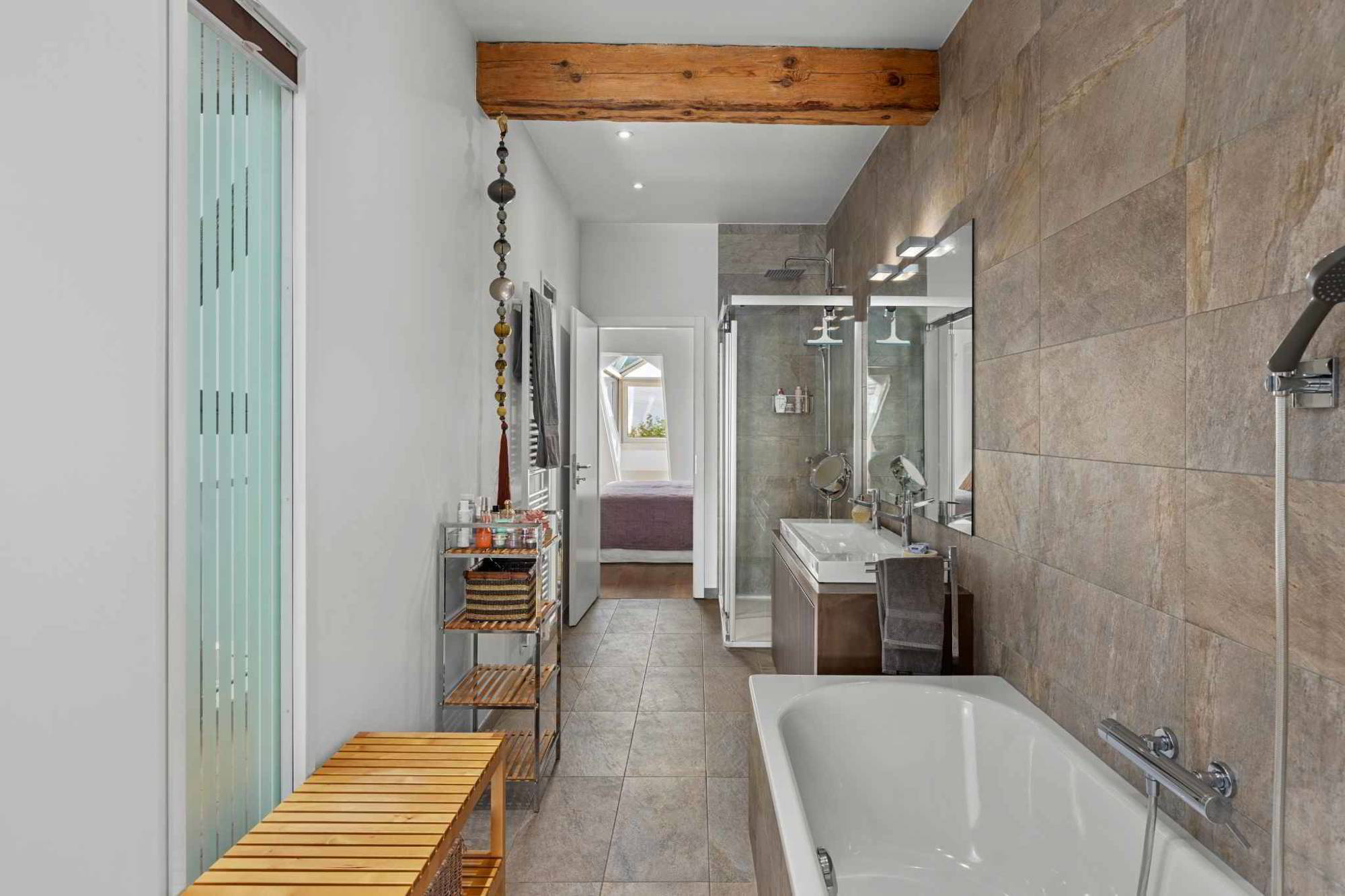 Propriété au confort contemporain – 4 suites, luxe et histoire