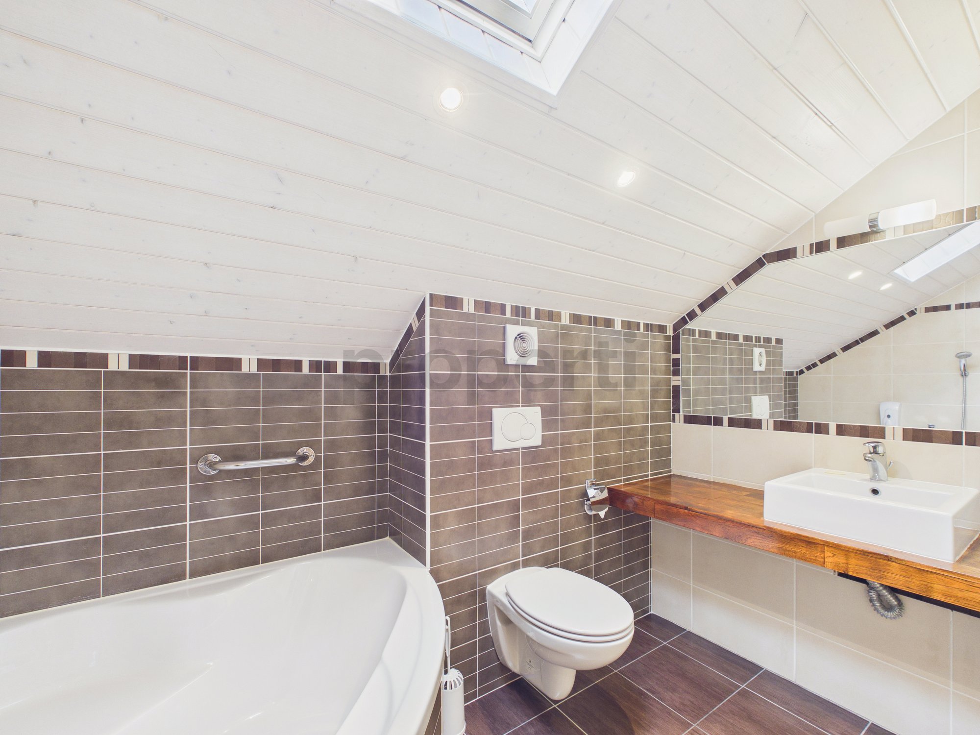 Élégant 5.5 pièces – appartement entièrement rénové, Confignon