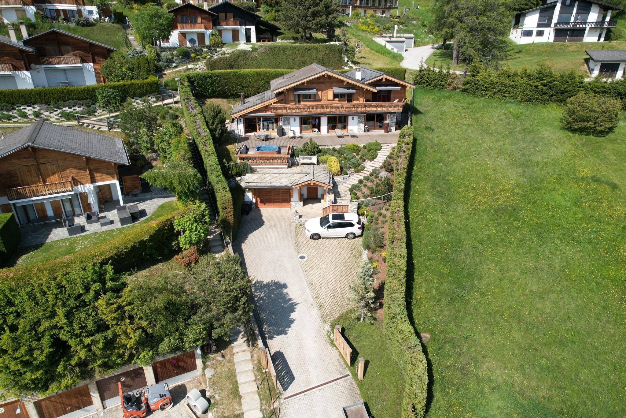 Magnifique chalet avec vue panoramique sur la plaine du Rhône et les Alpes